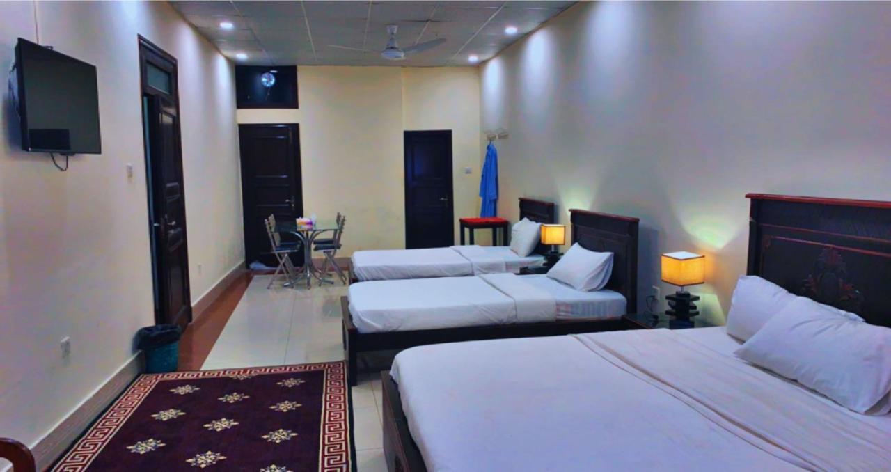 Crown Castle Peshawar Hotel Екстериор снимка