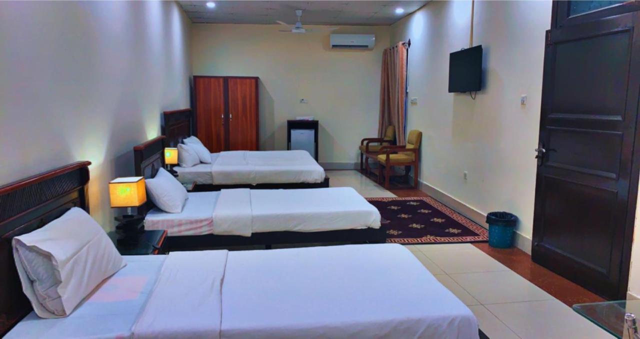 Crown Castle Peshawar Hotel Екстериор снимка